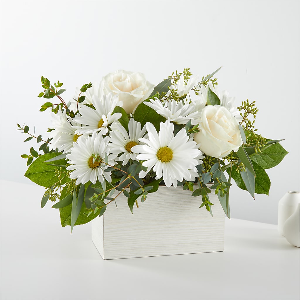 Fresh Linen Box Bouquet – CHARLY'S FLOWERS, San Jose CA