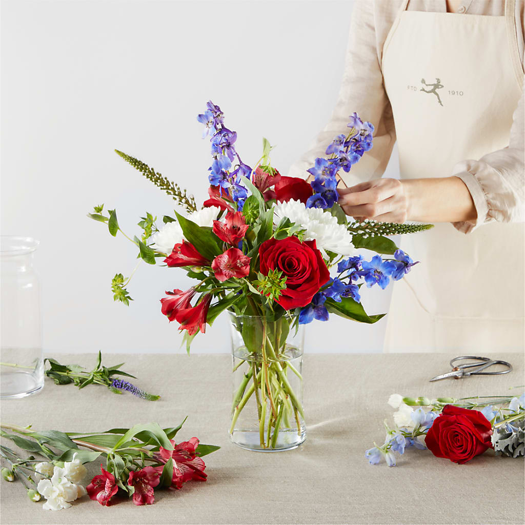 Star Spangled - A Florist Original – CHARLY'S FLOWERS, San Jose CA