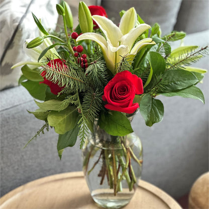 Sparkling Snowflakes Bouquet – CHARLY'S FLOWERS, San Jose CA