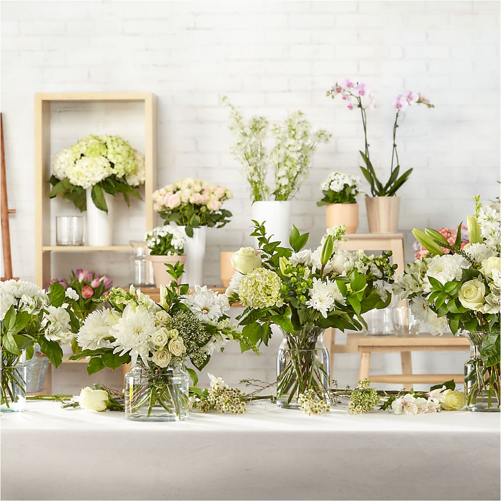 Classic Ivory – A Florist Original – CHARLY'S FLOWERS, San Jose CA