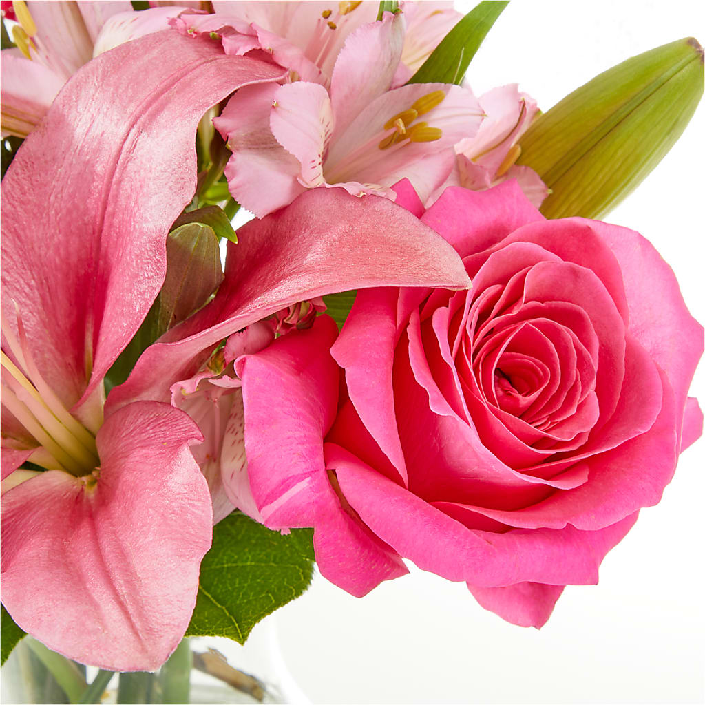 Lots of Love Bouquet – CHARLY'S FLOWERS, San Jose CA