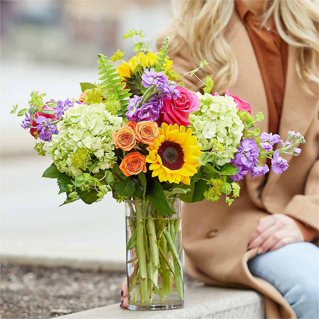 Vibrant Greetings Bouquet – CHARLY'S FLOWERS, San Jose CA