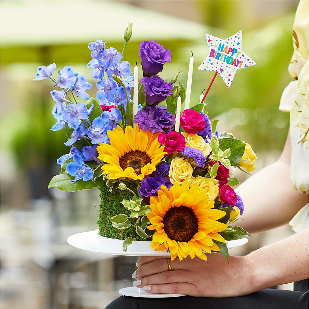 Star of the Day Floral Cake – CHARLY'S FLOWERS, San Jose CA